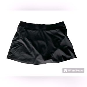 ☀️ L.L.Bean Women’s Size 12 Swim Skirt Bottom in Black. Attached Lined Panty. 🌟